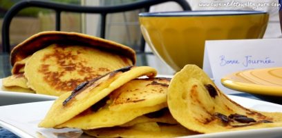 Pancakes à la pommes et aux raisins