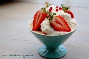 Coupe de fraises à la crème anglaise