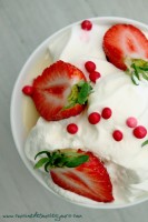 Coupe de fraises à la crème anglaise