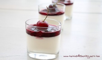 Panna cotta aux cerises et amaretto