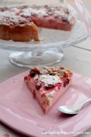 Gâteau Magique aux framboises et à la rose
