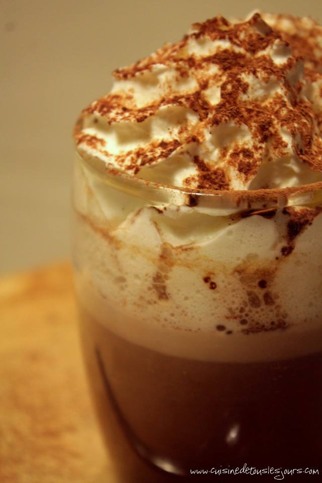 Pumpkin & Spicy Hot Chocolate - www.cuisinedetouslesjours.com
