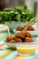 Boulettes d'agneau à la carotte et sauce au cheddar - ©www.cuisinedetouslesjours.com
