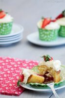 Cupcakes aux fraises et citron - ©www.cuisinedetouslesjours.com