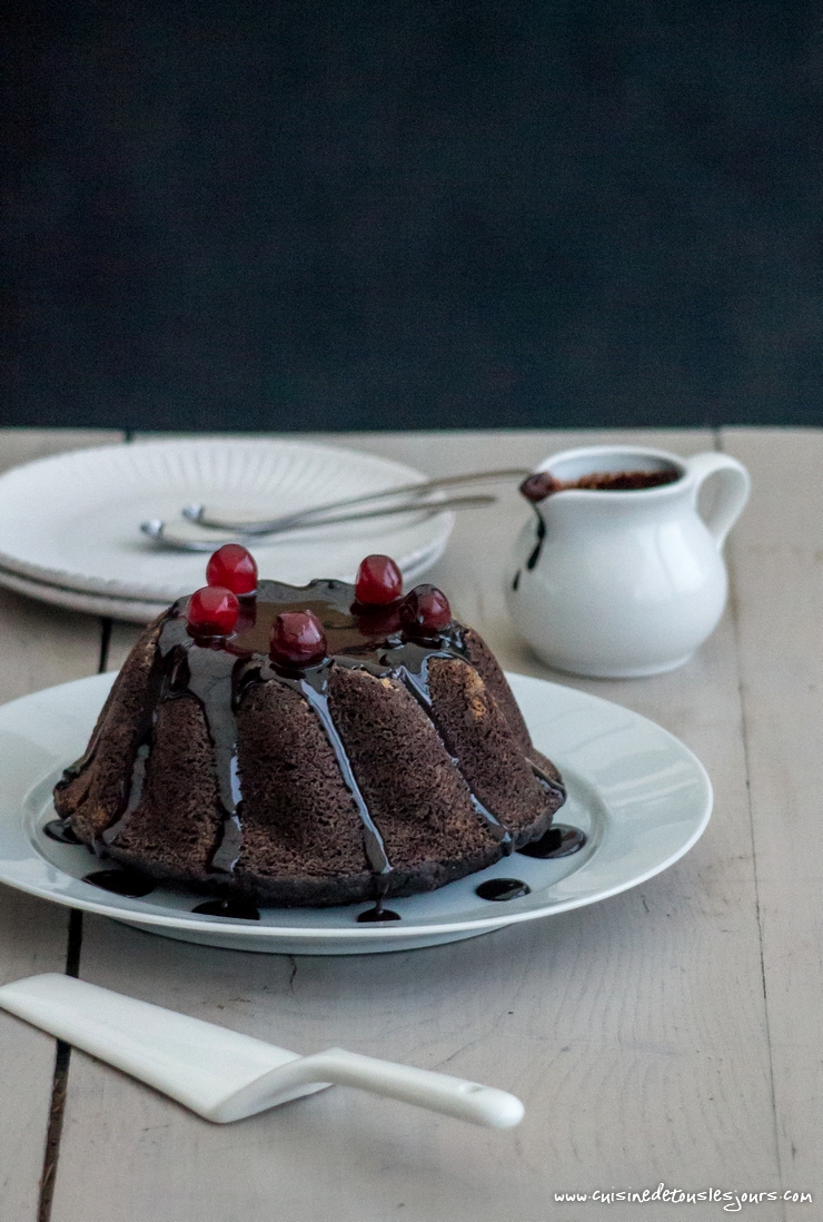 Gâteau de sarrasin aux épices, fruits secs et chocolat noir - ©www.cuisinedetouslesjours.com 