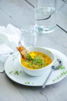 Crème de butternut au radis noir et micropousses de cresson - ©www.cuisinedetouslesjours.com
