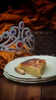 Galette des rois à la banane flambée et à la noix de coco - ©www.cuisinedetouslesjours.com