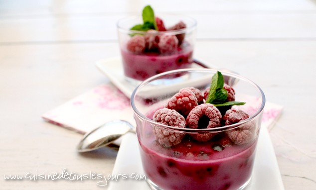 Entremet de tofu et lait de coco aux fruits rouges - Cuisine de tous les jours
