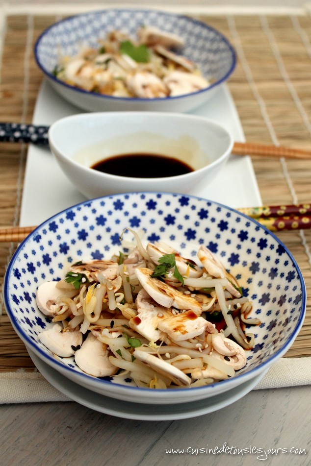 Salade de champignons et pousses de soja