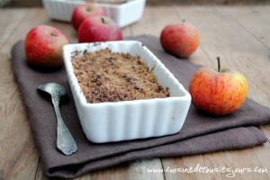 ©www.cuisinedetouslesjours.com - Crumble de pommes au blé noir