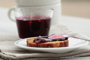 Gelée de prunelles sauvages