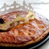 ©www.cuisinedetouslesjours.com - Galette des rois pomme, caramel au beurre salé et noisettes grillées