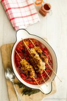 Brochettes de kefta de veau et fondue de poivron au paprika -©www.cuisinedetouslesjours.com